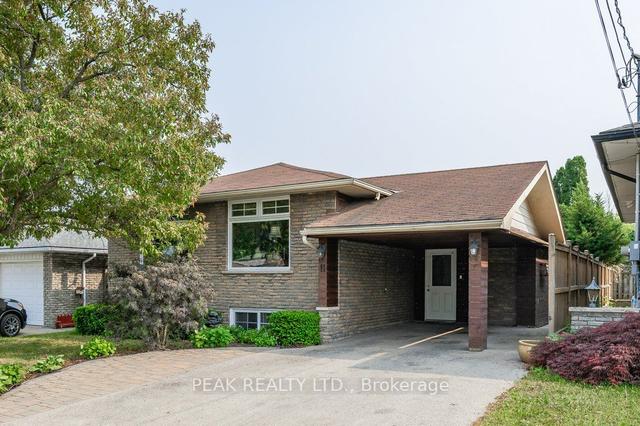 11 Valery Crt, House detached with 3 bedrooms, 2 bathrooms and 3 parking in Hamilton ON | Image 12