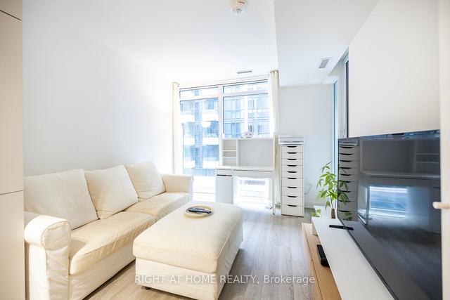 326 - 576 Front St W, Condo with 1 bedrooms, 1 bathrooms and 0 parking in Toronto ON | Image 3