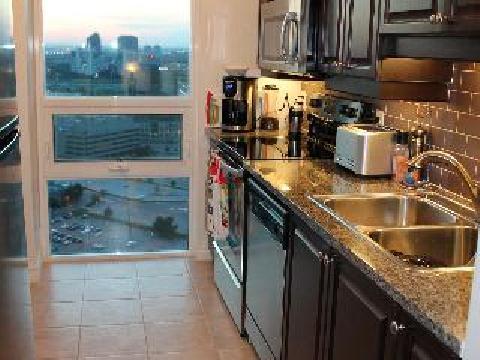 3708 - 208 Enfield Pl, Condo with 2 bedrooms, 2 bathrooms and 1 parking in Mississauga ON | Image 5