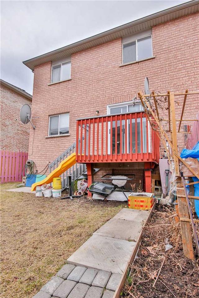 71 Starhill Cres, House semidetached with 3 bedrooms, 4 bathrooms and 4 parking in Brampton ON | Image 35