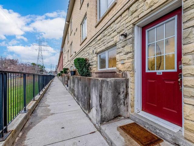 70 - 55 Turntable Cres, Townhouse with 3 bedrooms, 2 bathrooms and 1 parking in Toronto ON | Image 12