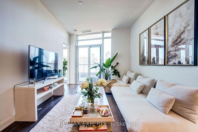 402 - 30 Ordnance St, Condo with 2 bedrooms, 2 bathrooms and 0 parking in Toronto ON | Image 8