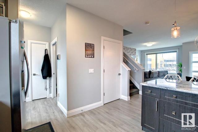 3718 8 Av Sw, House detached with 4 bedrooms, 3 bathrooms and null parking in Edmonton AB | Image 15