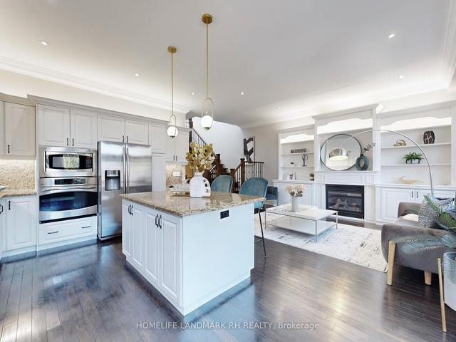 208 Joicey Blvd, House detached with 4 bedrooms, 5 bathrooms and 5 parking in Toronto ON | Image 7