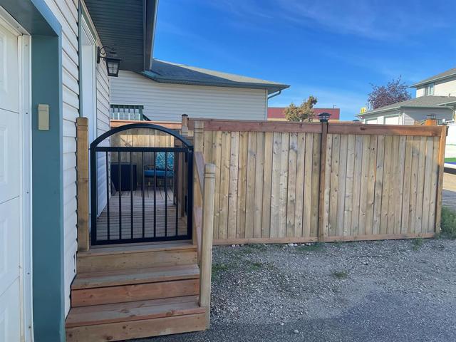 120 Sirius Avenue, Home with 3 bedrooms, 2 bathrooms and 4 parking in Wood Buffalo AB | Image 20