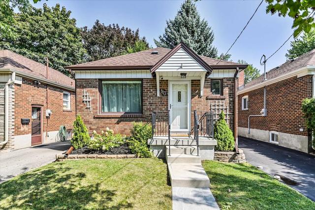 113 Royal York Rd, House detached with 2 bedrooms, 2 bathrooms and 3 parking in Toronto ON | Card Image