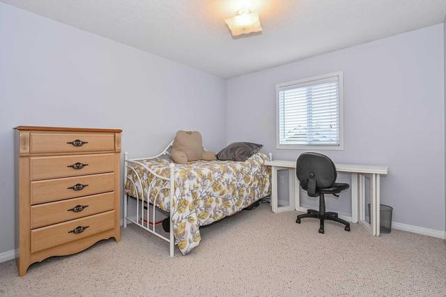 4 - 210 Dawn Ave, Townhouse with 3 bedrooms, 3 bathrooms and 1 parking in Guelph ON | Image 16