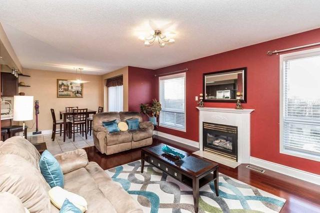 195 Vintage Gate, House detached with 4 bedrooms, 3 bathrooms and 6 parking in Brampton ON | Image 3