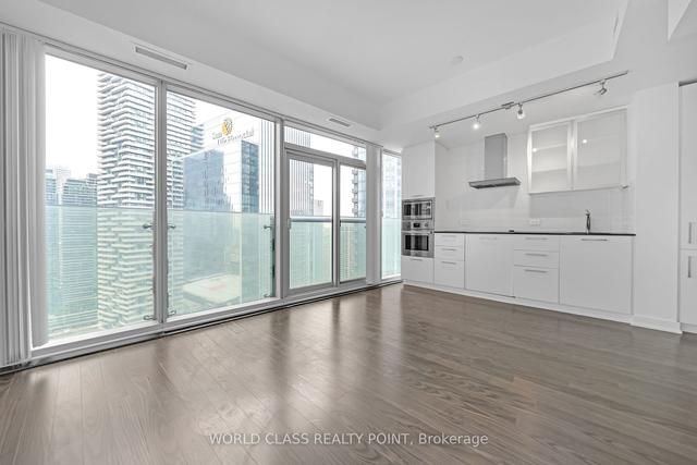 3201 - 12 York St, Condo with 1 bedrooms, 1 bathrooms and 0 parking in Toronto ON | Image 17