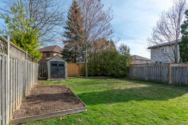 19 Anita Crt, House detached with 3 bedrooms, 3 bathrooms and 5 parking in Hamilton ON | Image 32