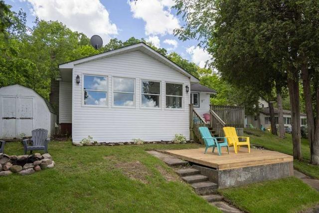1028 Hamilton Lane, House detached with 3 bedrooms, 1 bathrooms and 5.5 parking in South Frontenac ON | Image 30