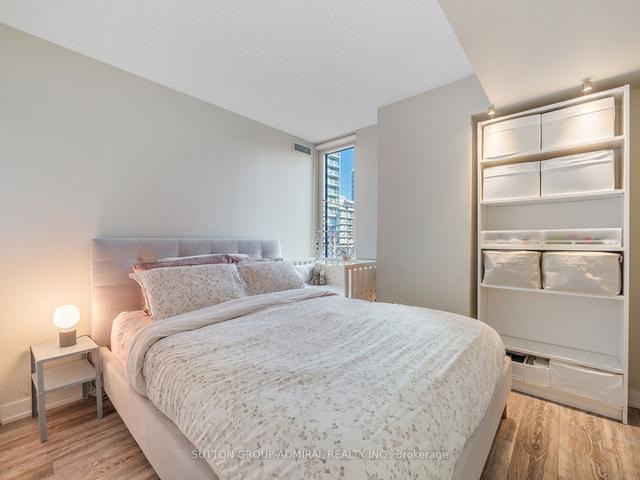 309 - 38 Monte Kwinter Crt, Condo with 2 bedrooms, 1 bathrooms and 1 parking in Toronto ON | Image 3