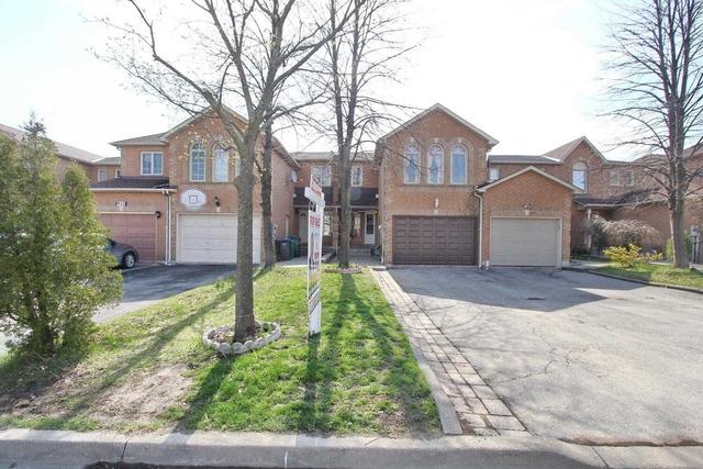 931 Cardington St, House attached with 3 bedrooms, 4 bathrooms and 5 parking in Mississauga ON | Image 12