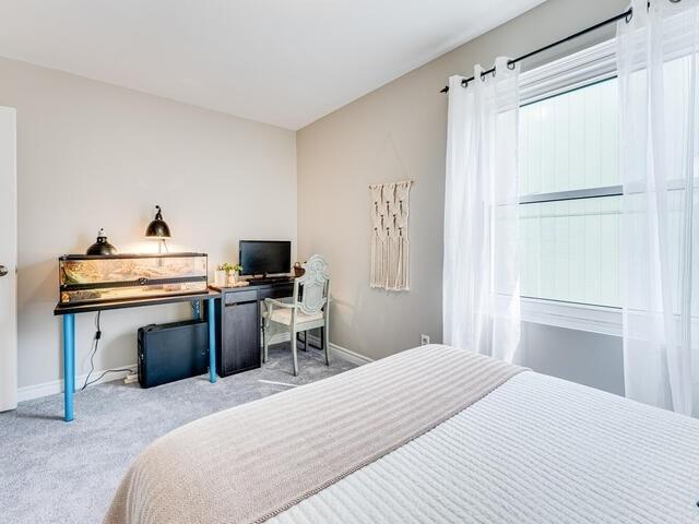33 Lucas Lane, Condo with 2 bedrooms, 2 bathrooms and 2 parking in Ajax ON | Image 11