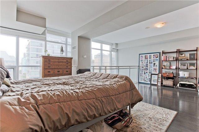 lph 12 - 21 Nelson St, Condo with 1 bedrooms, 2 bathrooms and 1 parking in Toronto ON | Image 15