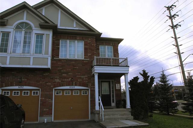 680 Courtney Valley Rd, House semidetached with 4 bedrooms, 3 bathrooms and 3 parking in Mississauga ON | Image 12