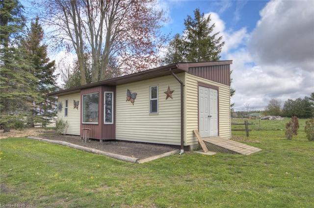 80308 Baseline Road, House detached with 3 bedrooms, 2 bathrooms and 9 parking in Central Huron ON | Image 23