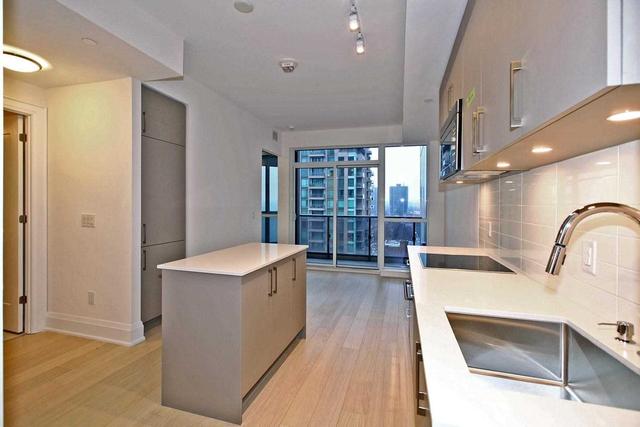 1005 - 88 Cumberland St, Condo with 1 bedrooms, 1 bathrooms and 0 parking in Toronto ON | Image 19