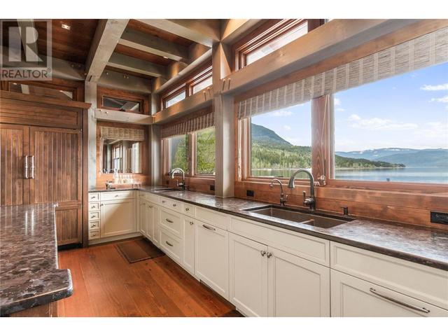 2 - 7220 Welch Road, House detached with 5 bedrooms, 2 bathrooms and 12 parking in Columbia Shuswap F BC | Image 16