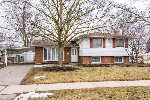 327 Overlea Drive, House detached with 4 bedrooms, 2 bathrooms and 3 parking in Kitchener ON | Image 1