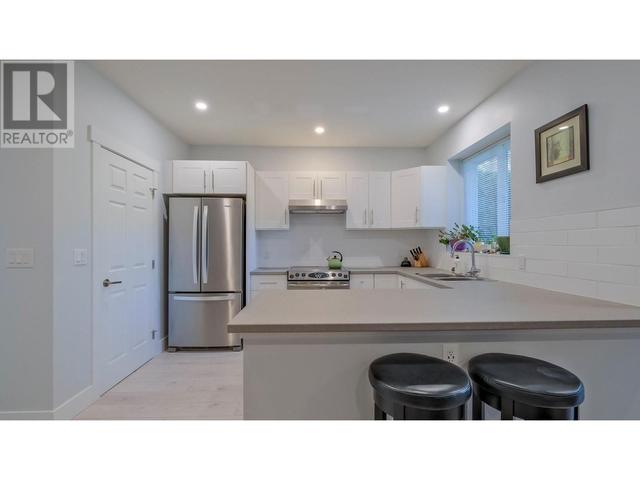 15 - 316 Whitman Road, House attached with 3 bedrooms, 2 bathrooms and 2 parking in Kelowna BC | Image 14