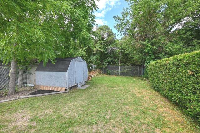 17 Green St, House detached with 3 bedrooms, 3 bathrooms and 7 parking in Orangeville ON | Image 24
