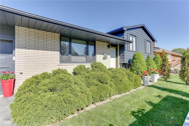 144 Fourth Avenue, House detached with 3 bedrooms, 1 bathrooms and 3 parking in Aylmer ON | Image 3