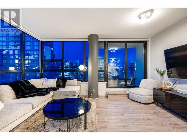 2807 - 909 Mainland Street, Condo with 2 bedrooms, 2 bathrooms and 1 parking in Vancouver BC | Image 4