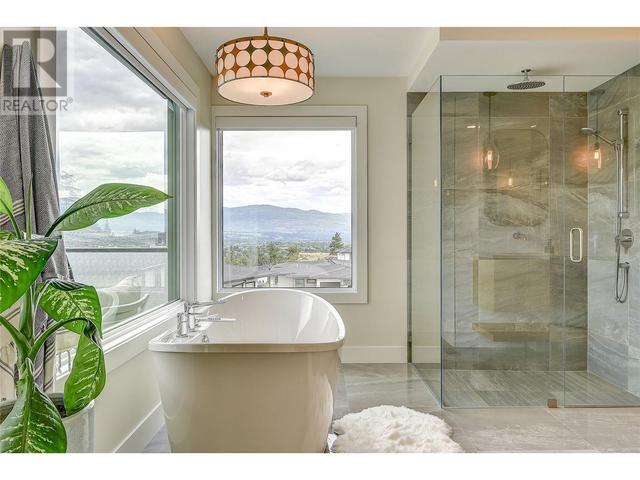 775 Boynton Place, House detached with 6 bedrooms, 5 bathrooms and 5 parking in Kelowna BC | Image 22