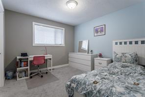 27 Sunrise Crescent Se, House detached with 3 bedrooms, 3 bathrooms and 4 parking in Calgary AB | Image 31
