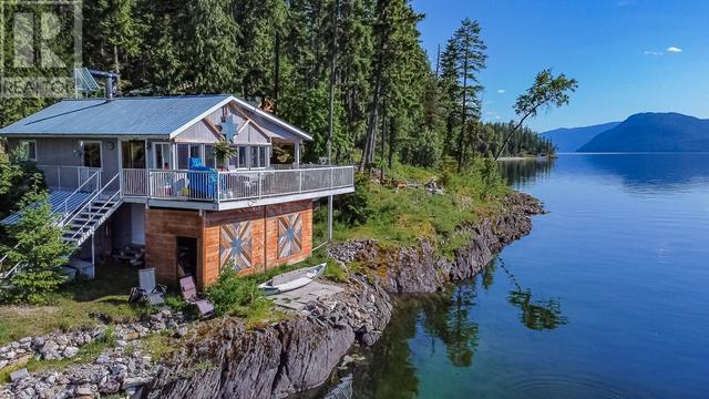 lot 1 Pete Martin Bay, House detached with 8 bedrooms, 1 bathrooms and null parking in Columbia Shuswap E BC | Image 45
