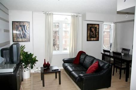 th507 - 5 Shank St, Townhouse with 2 bedrooms, 1 bathrooms and 1 parking in Toronto ON | Image 2