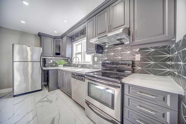 79 Gilroy Dr, House detached with 3 bedrooms, 4 bathrooms and 4 parking in Toronto ON | Image 7