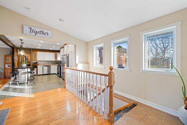 2 Callander Dr, House detached with 3 bedrooms, 2 bathrooms and 4 parking in Guelph ON | Image 7