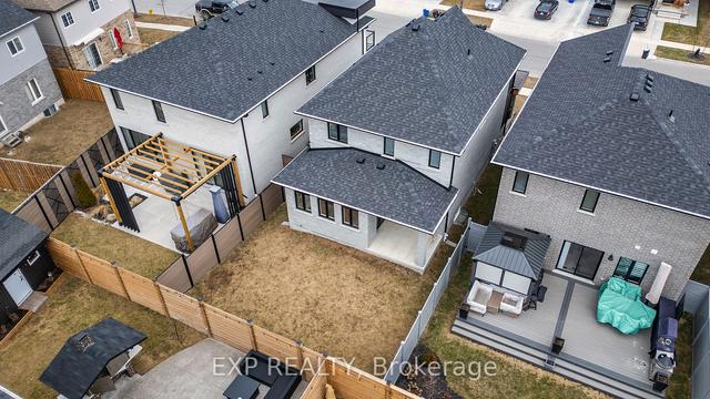 508 Doonwoods Cres, House detached with 3 bedrooms, 4 bathrooms and 4 parking in Kitchener ON | Image 27