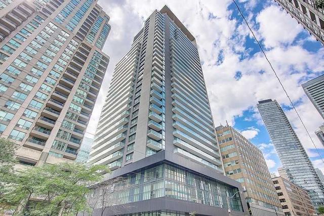 1003 - 770 Bay St, Condo with 1 bedrooms, 1 bathrooms and 0 parking in Toronto ON | Image 17