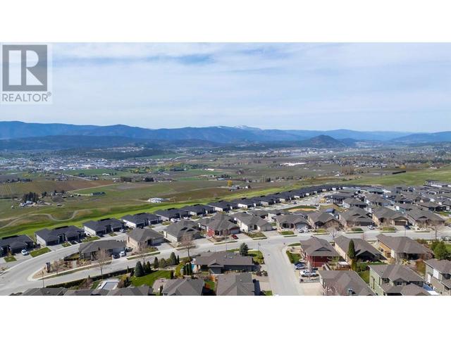 1810 Split Rail Place, House detached with 2 bedrooms, 2 bathrooms and 2 parking in Kelowna BC | Image 35