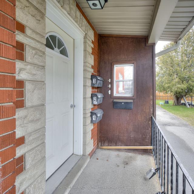 524 Krug St, House detached with 4 bedrooms, 3 bathrooms and 4 parking in Kitchener ON | Image 36