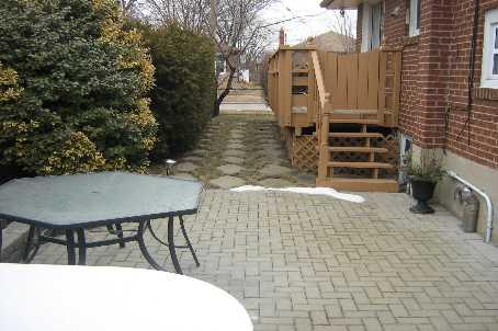 914 Hutchison Ave, House detached with 4 bedrooms, 3 bathrooms and 6 parking in Whitby ON | Image 9