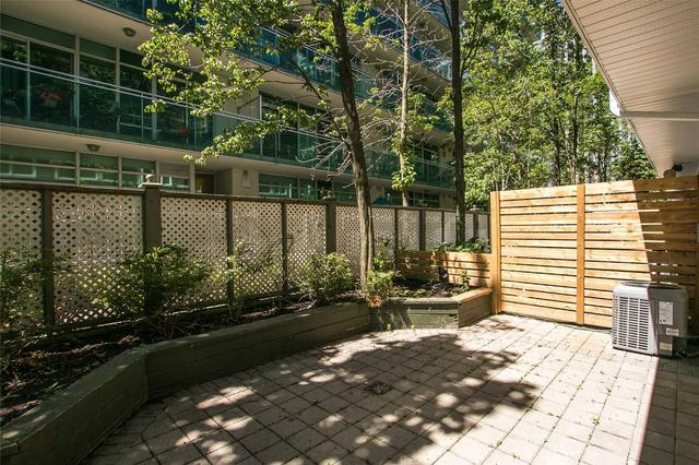 th6 - 2067 Lake Shore Blvd W, Townhouse with 3 bedrooms, 2 bathrooms and 1 parking in Toronto ON | Image 8