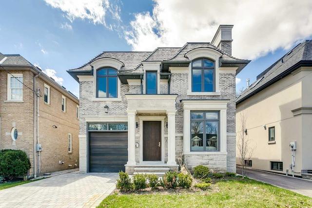 44 Douglas Cres, House detached with 4 bedrooms, 5 bathrooms and 2 parking in Toronto ON | Image 1