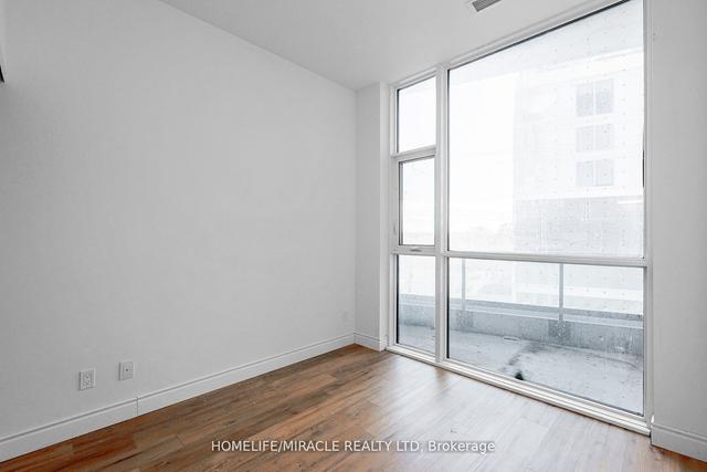 325 - 50 Ordnance St, Condo with 1 bedrooms, 2 bathrooms and 1 parking in Toronto ON | Image 8