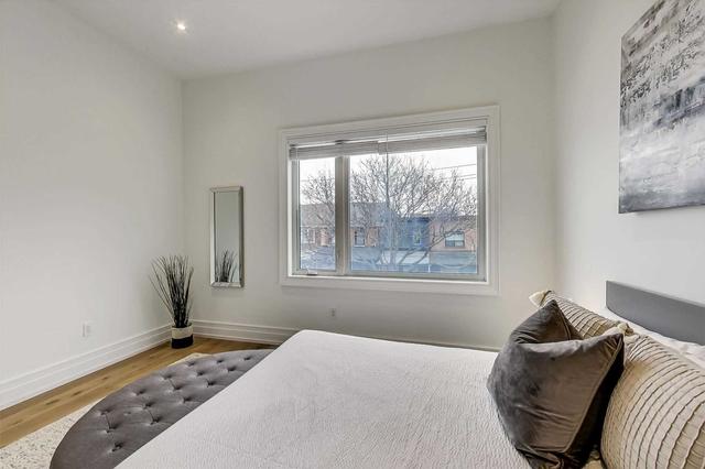 94 Argyle St, House attached with 3 bedrooms, 4 bathrooms and 1.5 parking in Toronto ON | Image 14