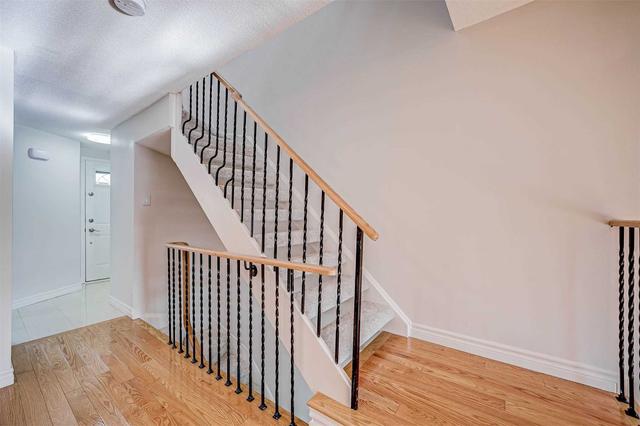 76 Dutch Myrtle Way, Townhouse with 3 bedrooms, 4 bathrooms and 2 parking in Toronto ON | Image 30