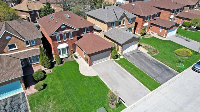 40 Claxton Rd, House detached with 4 bedrooms, 3 bathrooms and 6 parking in Markham ON | Image 1