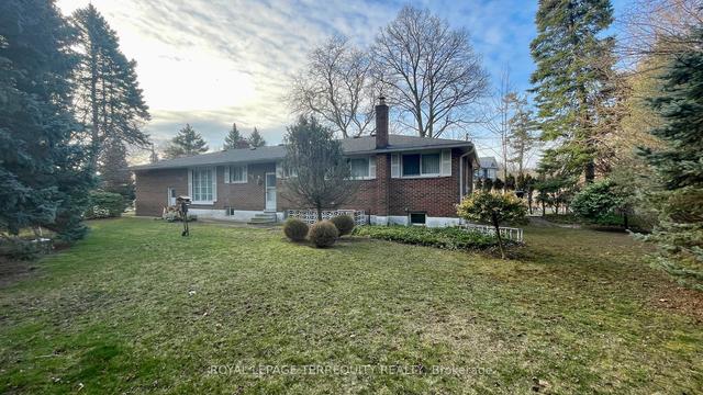 139 Sandwell Dr, House detached with 4 bedrooms, 3 bathrooms and 7 parking in Oakville ON | Image 31