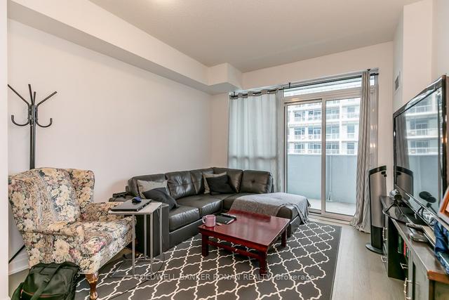 202 - 55 Speers Rd, Condo with 1 bedrooms, 1 bathrooms and 1 parking in Oakville ON | Image 2