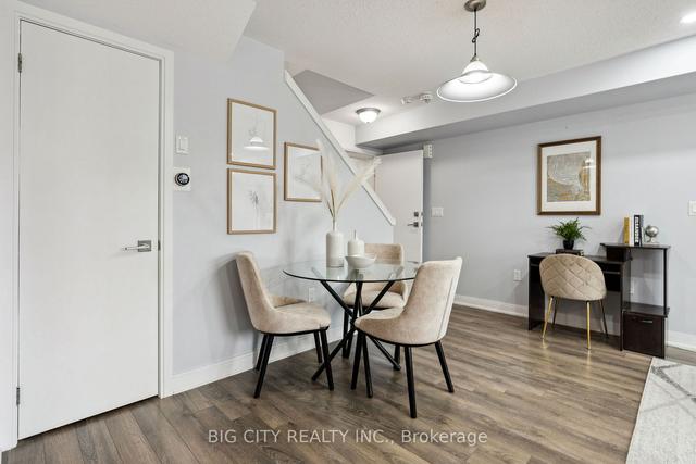 72 - 100 Dufay Rd, Townhouse with 2 bedrooms, 2 bathrooms and 2 parking in Brampton ON | Image 8