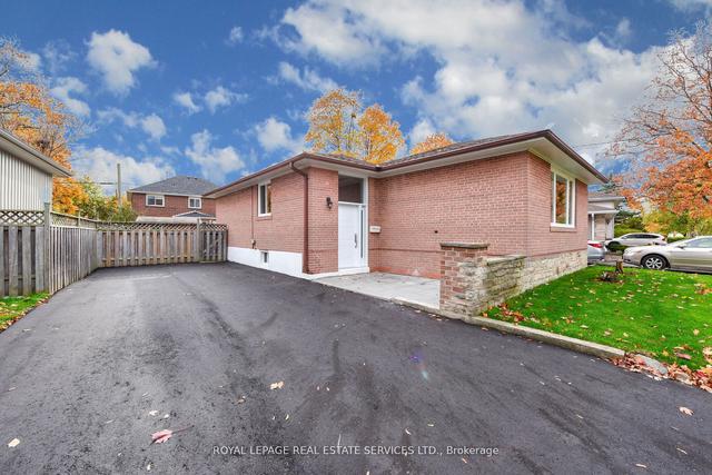 59 Kimbark Dr, House detached with 4 bedrooms, 3 bathrooms and 5 parking in Brampton ON | Image 1