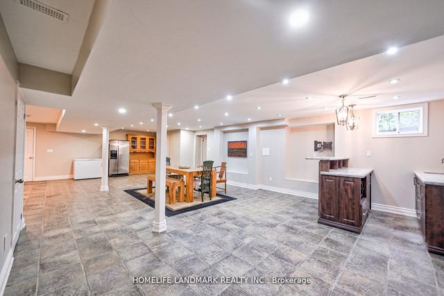 352 Maple Grove Dr, House detached with 5 bedrooms, 5 bathrooms and 14 parking in Oakville ON | Image 27